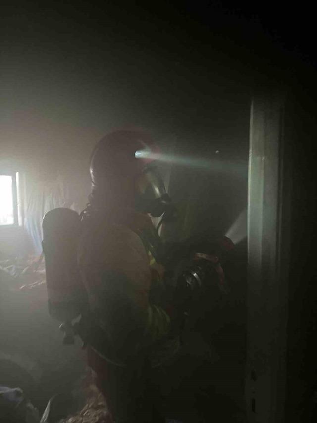 Kahramanmaraş'ta bir evde çıkan yangın 3