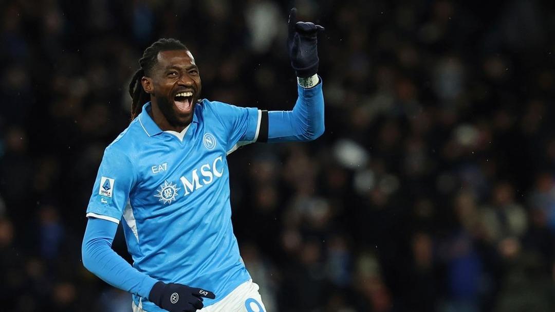 Galatasaray ile F.Bahçe karşı karşıya! 2026'nın ilk transfer hamlesi Tedesco'dan... Galatasaray'ın değer verdiği isme teklif! 3