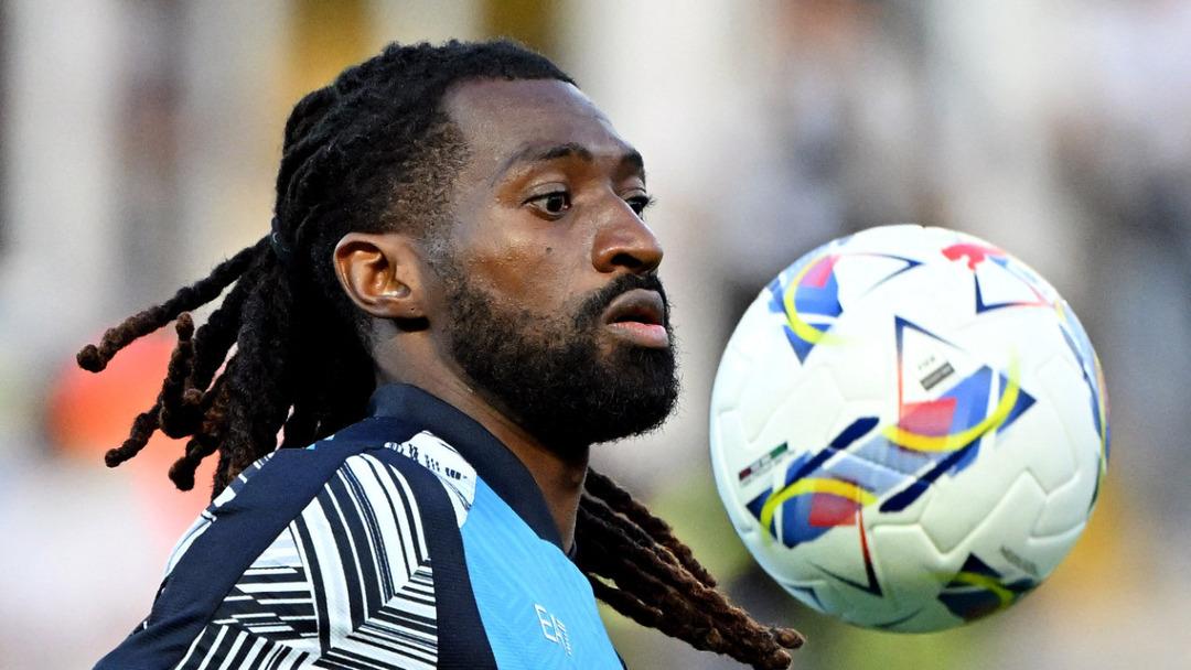 Galatasaray ile F.Bahçe karşı karşıya! 2026'nın ilk transfer hamlesi Tedesco'dan... Galatasaray'ın değer verdiği isme teklif! 2