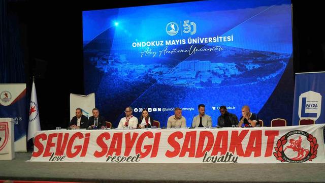 Thorsten Fink: “Şimdiye kadar aldığımız en önemli galibiyet Galatasaray maçıydı”