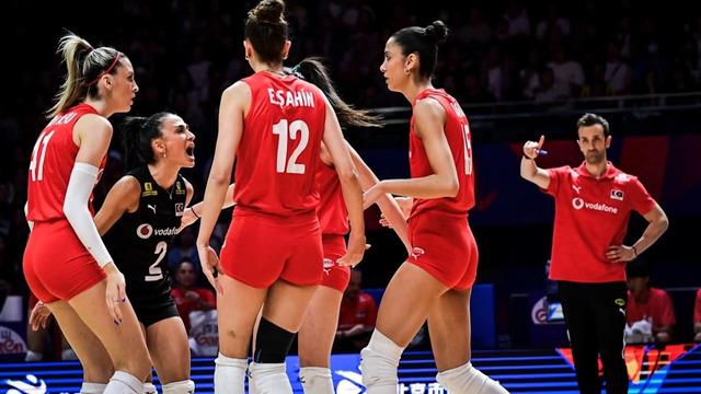 A Milli Kadın Voleybol Takımı, Polonya’yı 3-2 mağlup etti